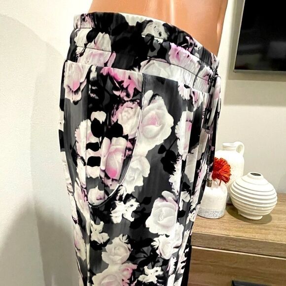 INC Women’s Floral Pants  - Picture 4 of 6